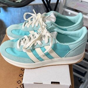 Adidas Women's Cloudfoam Sneakers - Aqua and Cream